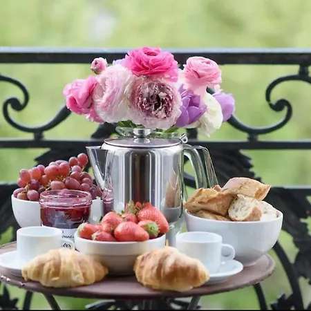 Elegant With Sauna And Eiffel Tower View * Paris