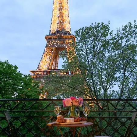 Elegant With Sauna And Eiffel Tower View Paris
